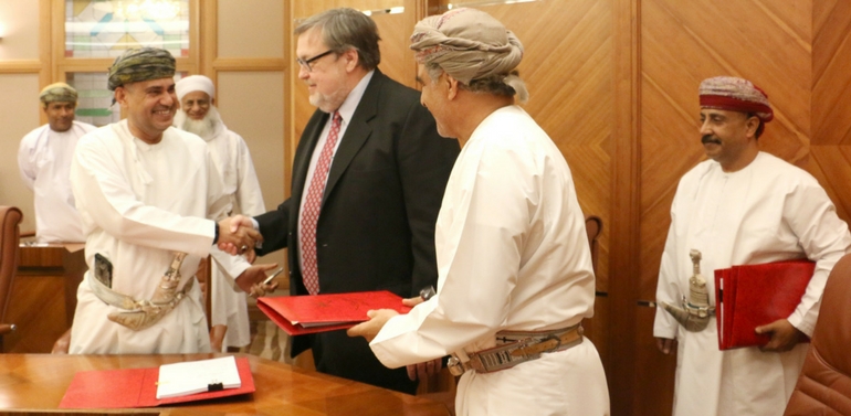 OOCEP and Oxy sign with The Ministry of Oil and Gas an E&P Sharing Agreement for Block 30, onshore Oman  