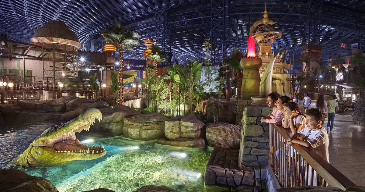 dubai-s-img-said-to-weigh-sale-of-largest-indoor-theme-park