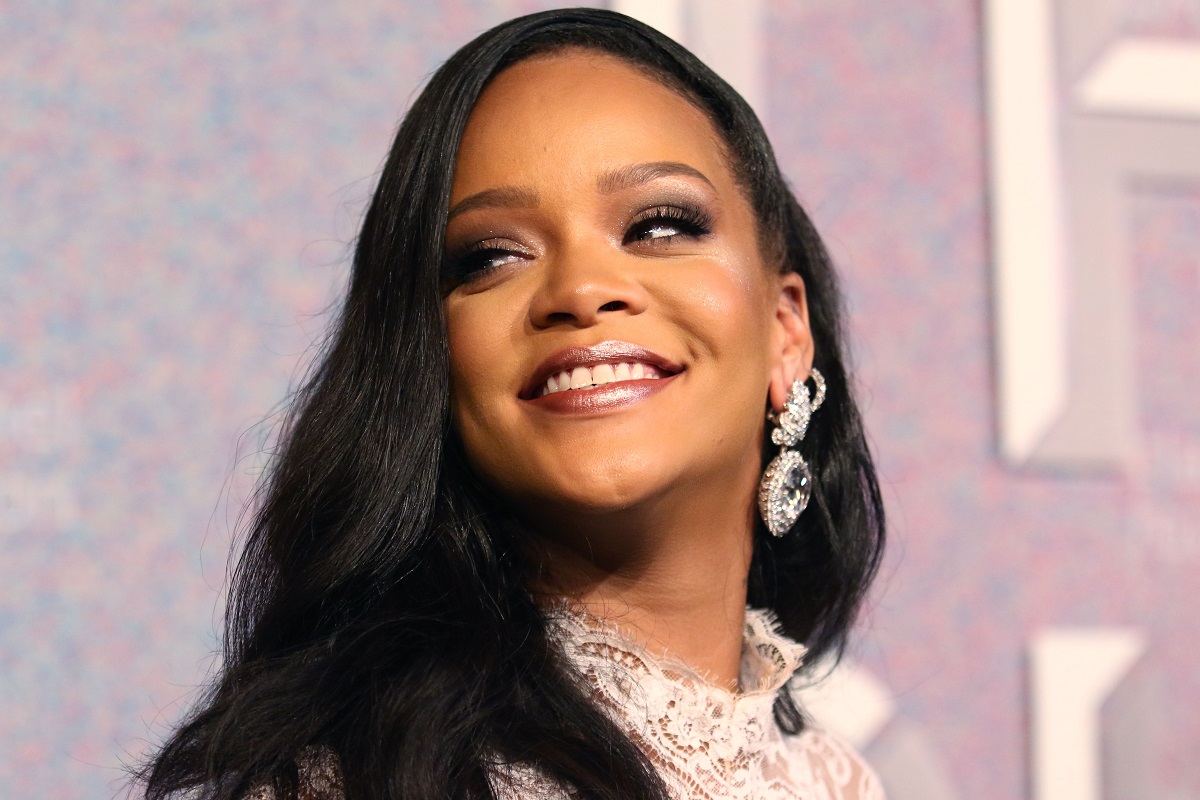 Rihanna Launches Fenty Fashion Brand with LVMH
