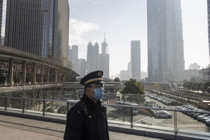 Millions of Chinese Firms Face Collapse If Banks Don’t Act Fast