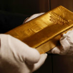 Goldman Sees Gold Hitting $1,800 as ‘Haven of Last Resort’