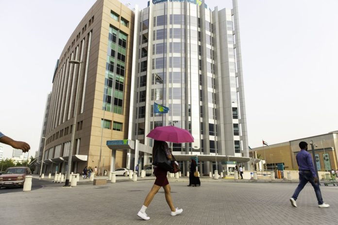 Dubai Banks to Offer Virus Relief to Companies, Individuals