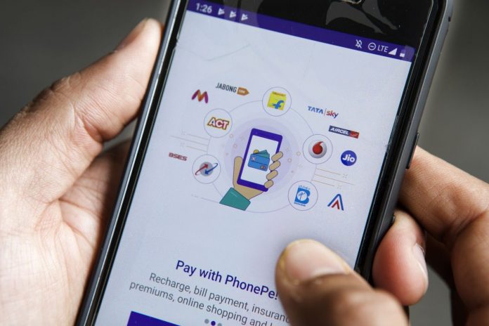 Virus Boosts Digital Payments in India Where Cash Ban Failed