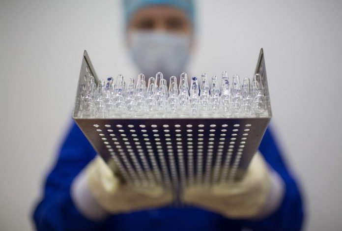Russia Defends First Covid-19 Vaccine as Safe Amid Skepticism