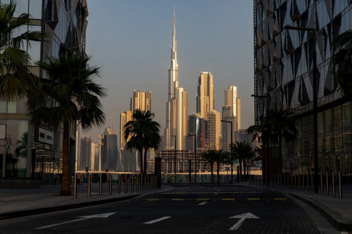 Dubai Businesses Return to Growth First Time Since Virus Struck